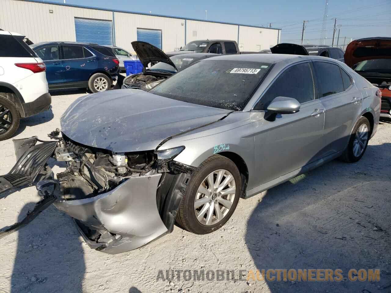 4T1B11HK6KU685467 TOYOTA CAMRY 2019