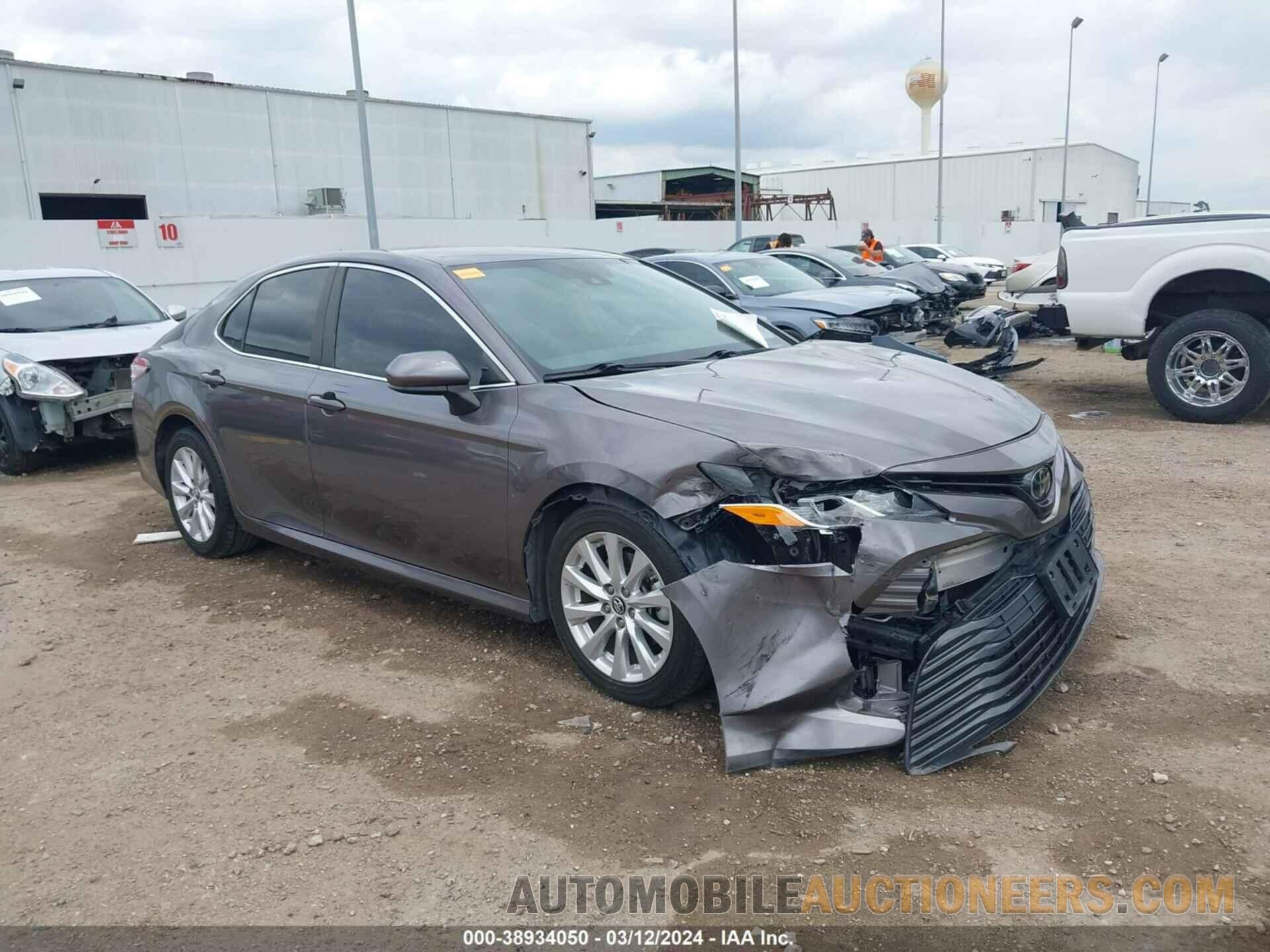 4T1B11HK6KU689597 TOYOTA CAMRY 2019