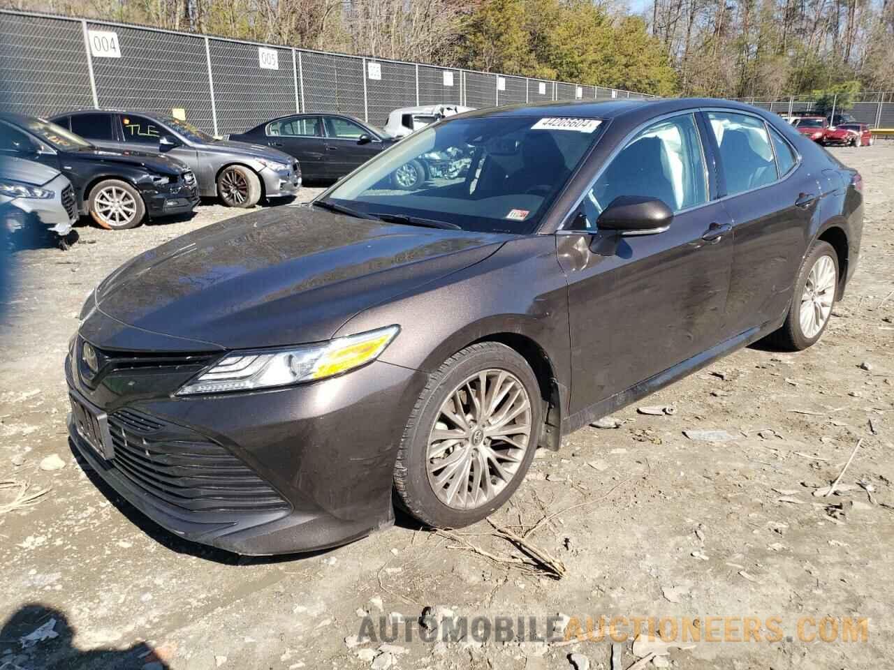 4T1B11HK6KU700596 TOYOTA CAMRY 2019