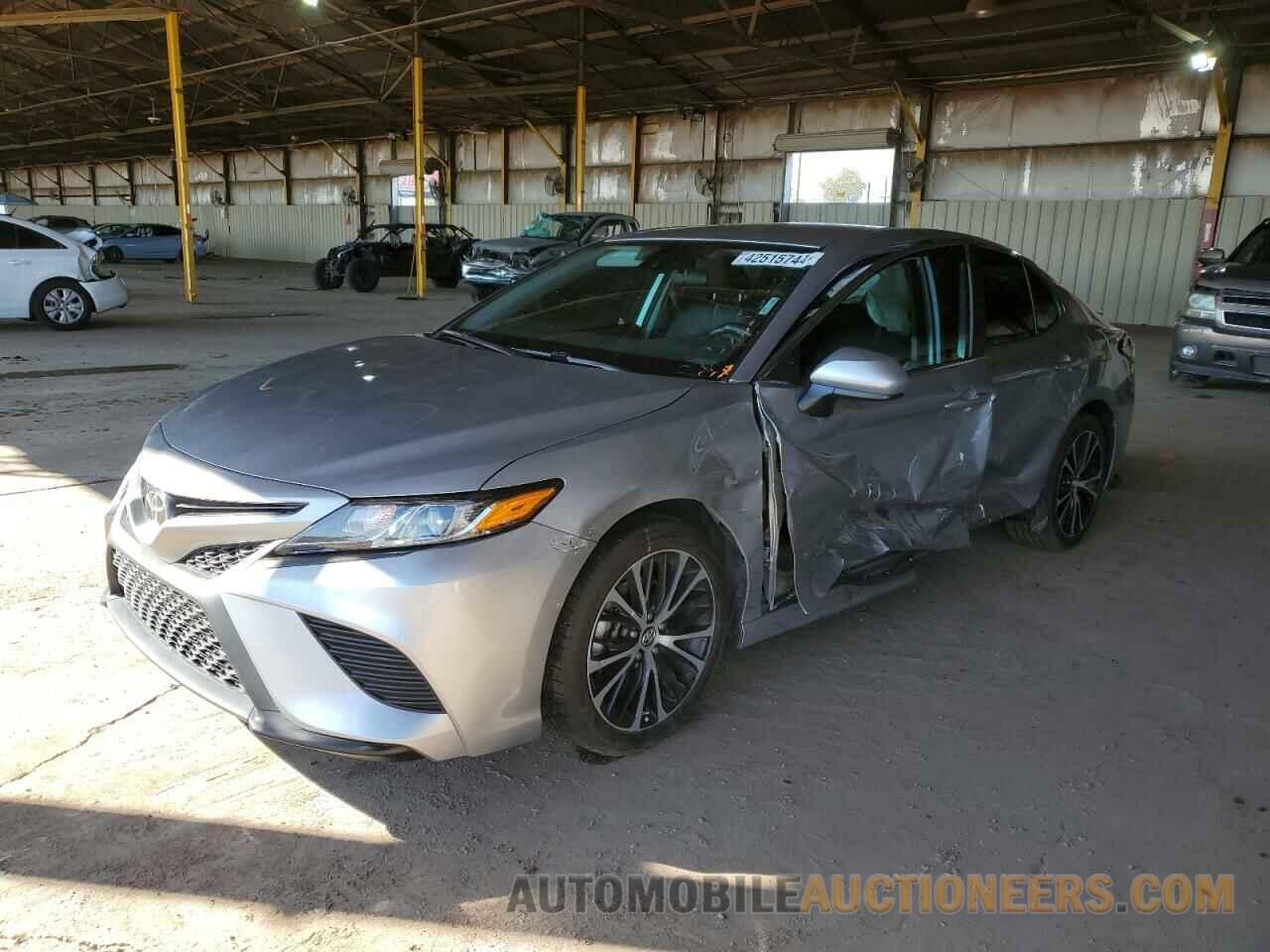 4T1B11HK6KU709699 TOYOTA CAMRY 2019