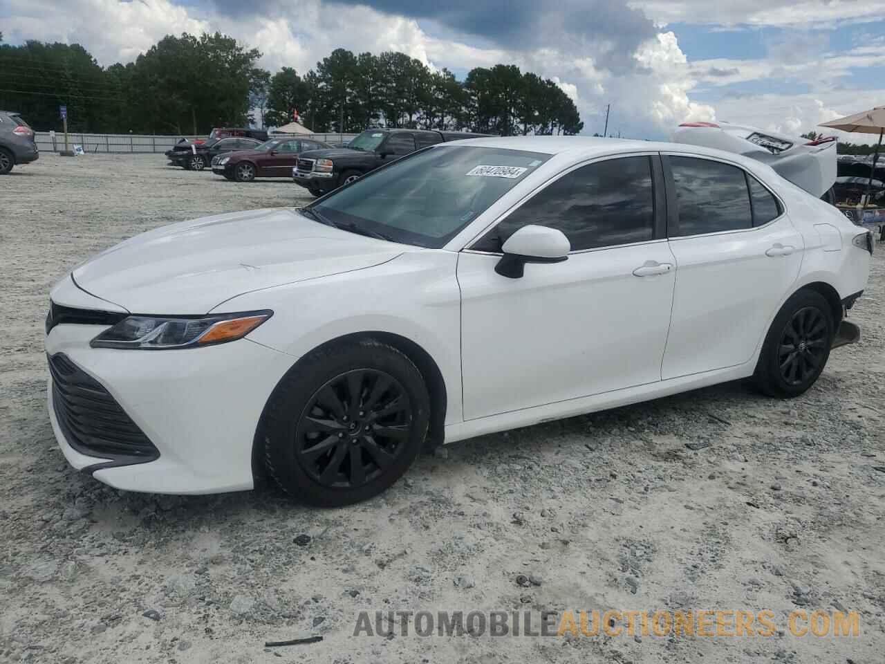 4T1B11HK6KU711212 TOYOTA CAMRY 2019