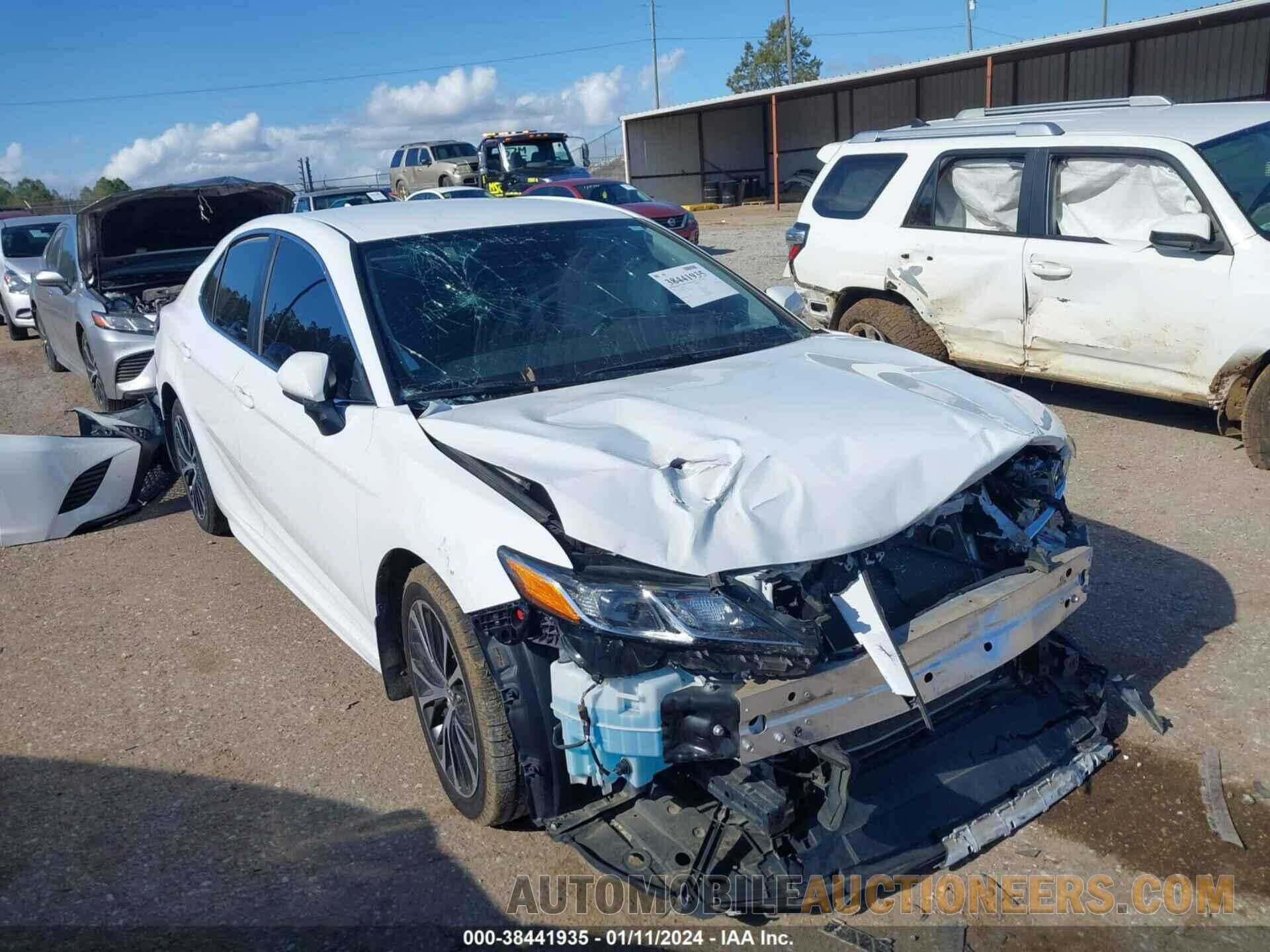 4T1B11HK6KU736983 TOYOTA CAMRY 2019