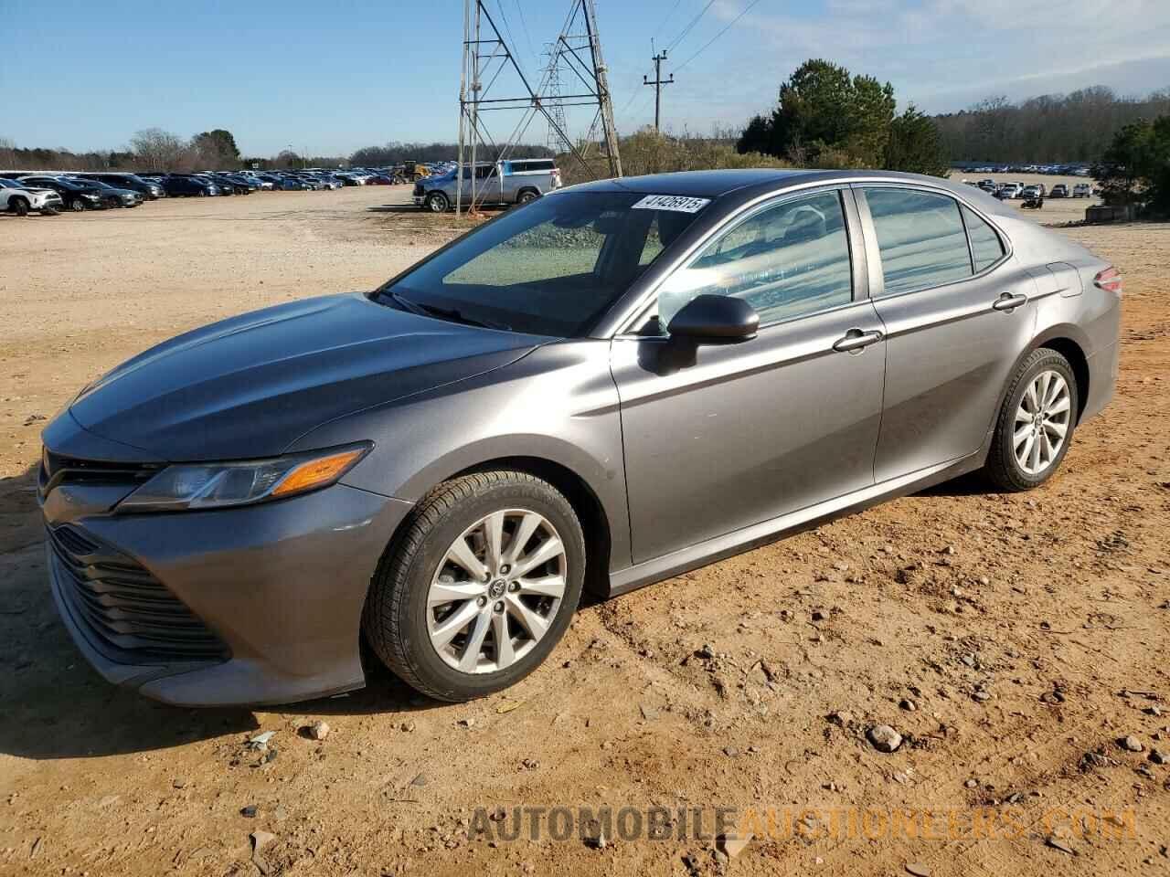 4T1B11HK6KU800617 TOYOTA CAMRY 2019