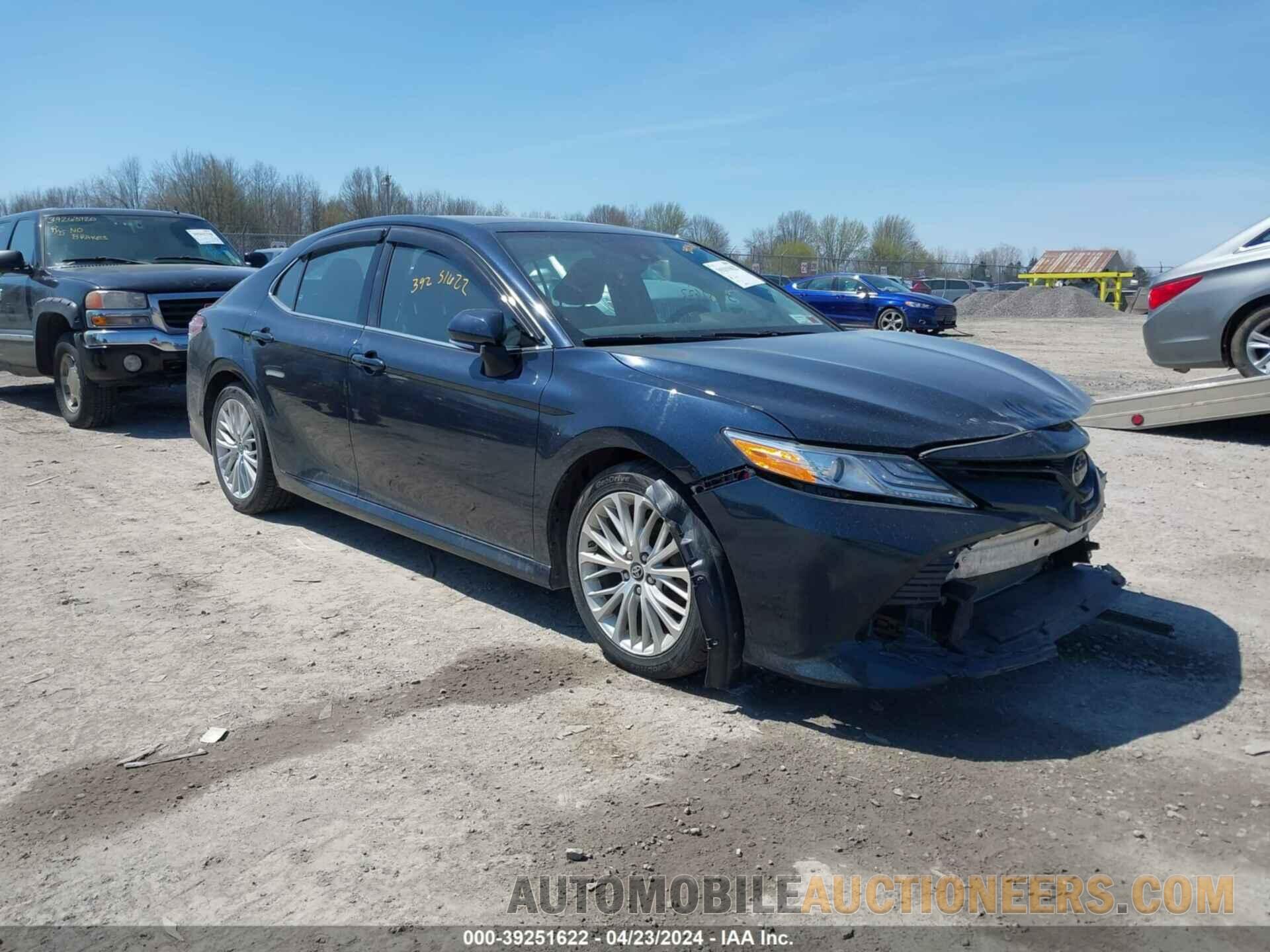 4T1B11HK6KU812332 TOYOTA CAMRY 2019