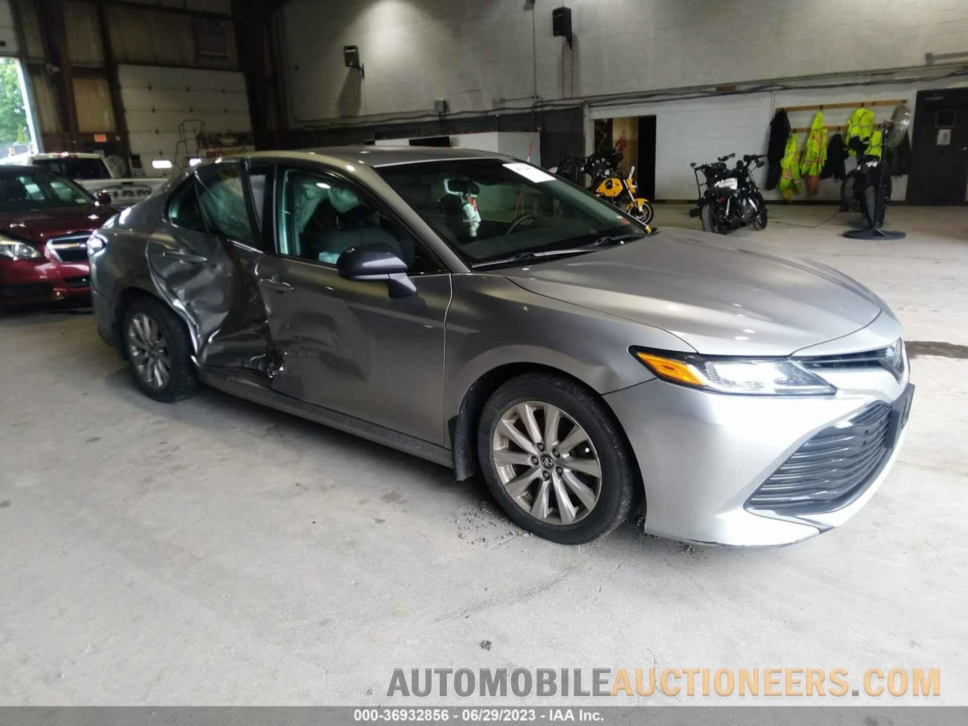 4T1B11HK6KU823122 TOYOTA CAMRY 2019