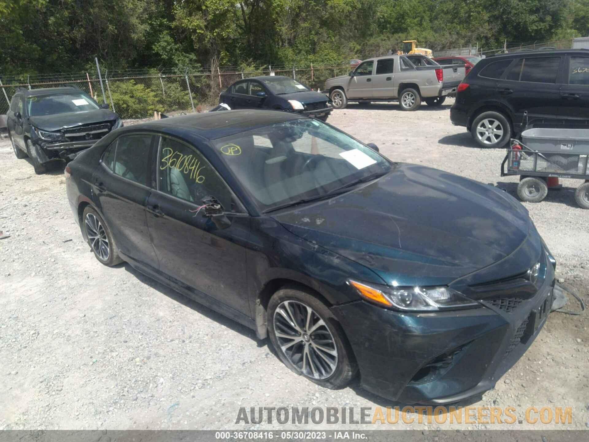 4T1B11HK6KU832838 TOYOTA CAMRY 2019