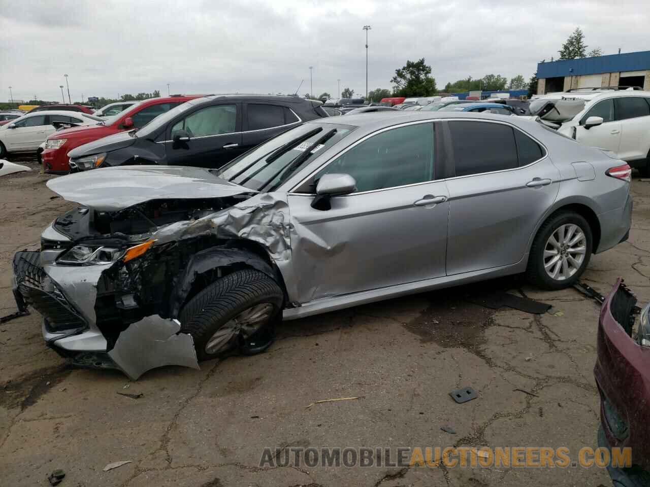 4T1B11HK6KU848070 TOYOTA CAMRY 2019