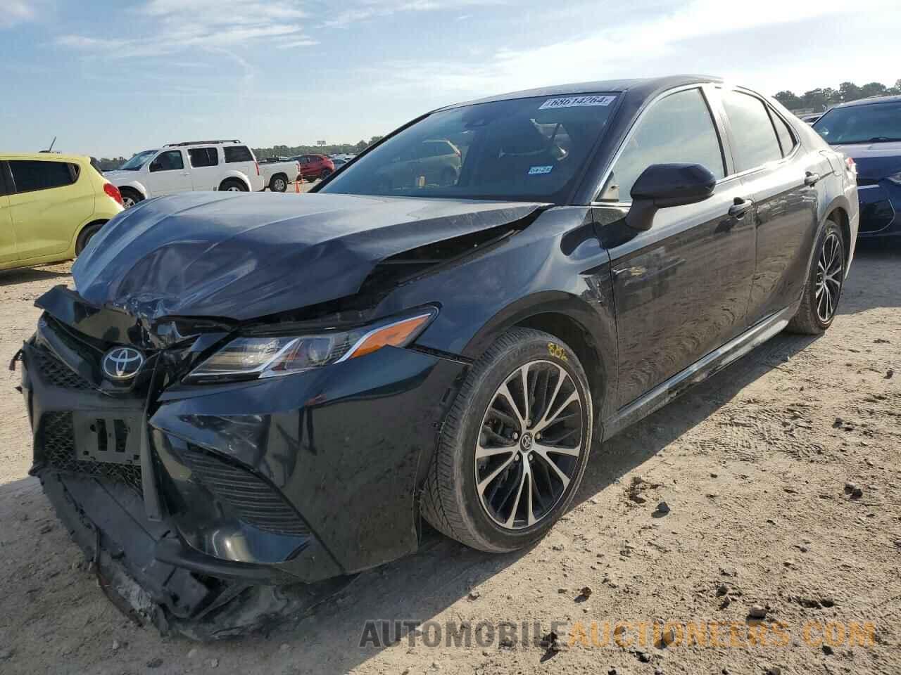 4T1B11HK6KU848246 TOYOTA CAMRY 2019