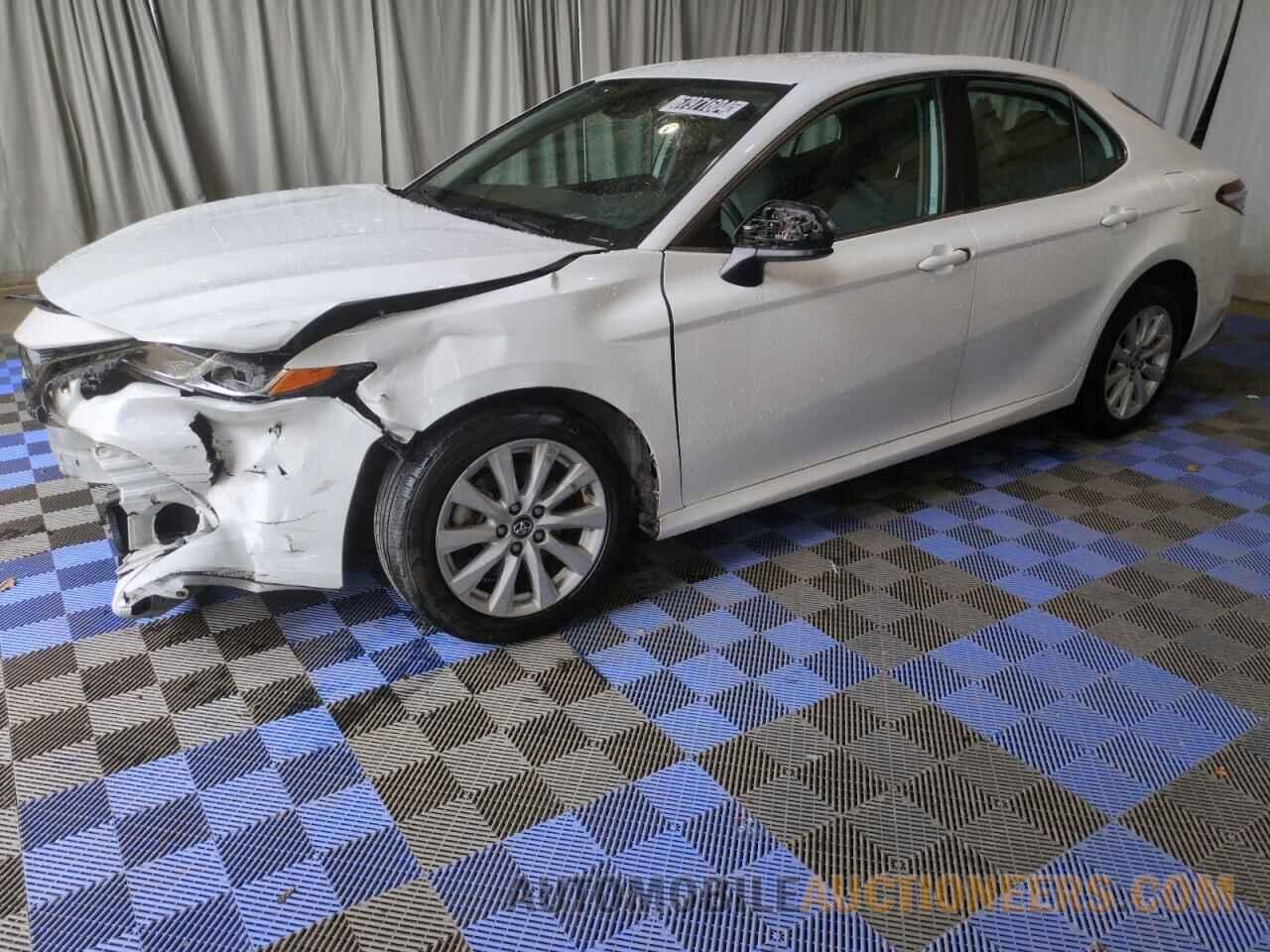 4T1B11HK6KU855844 TOYOTA CAMRY 2019