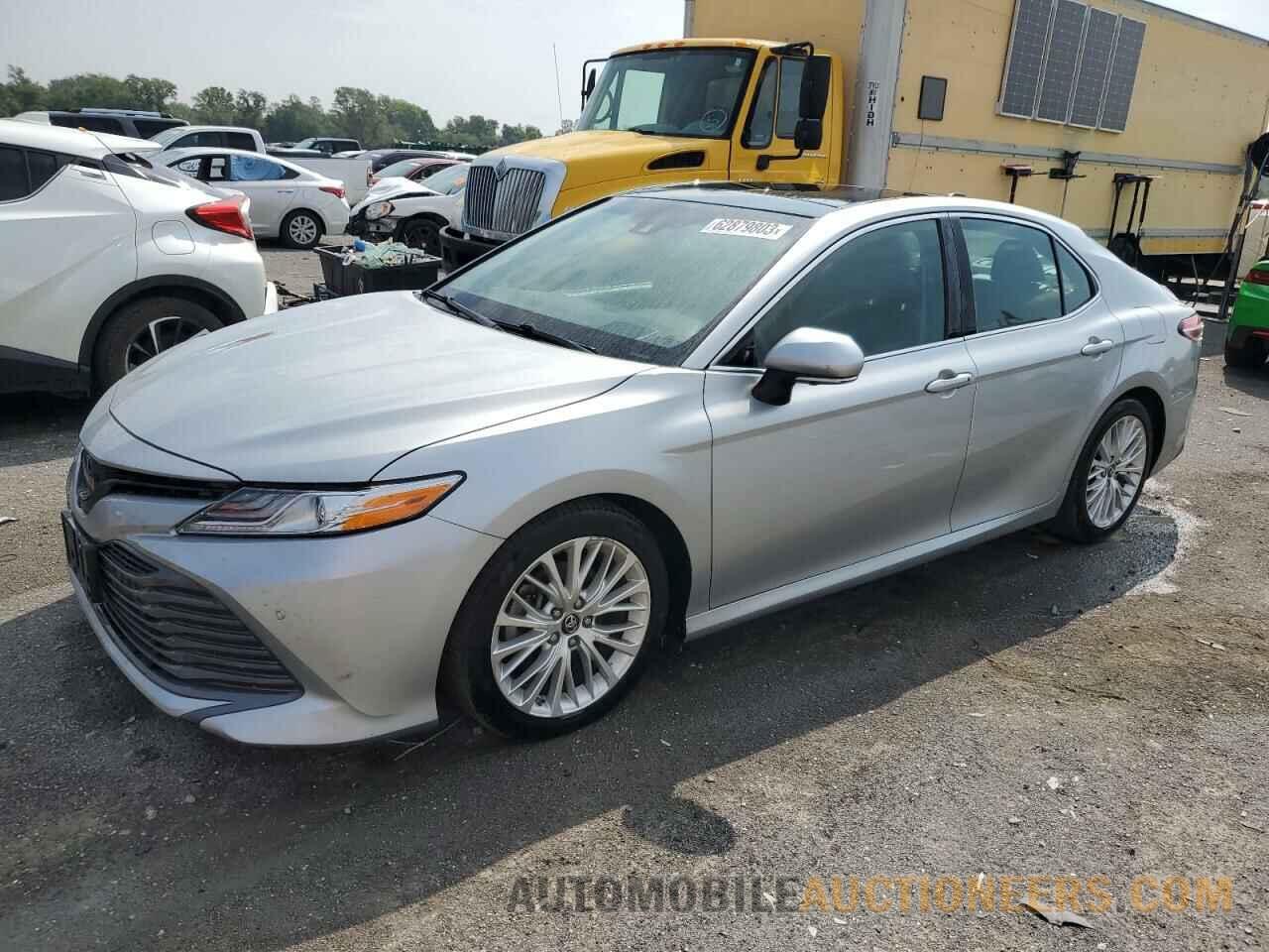 4T1B11HK7JU003047 TOYOTA CAMRY 2018