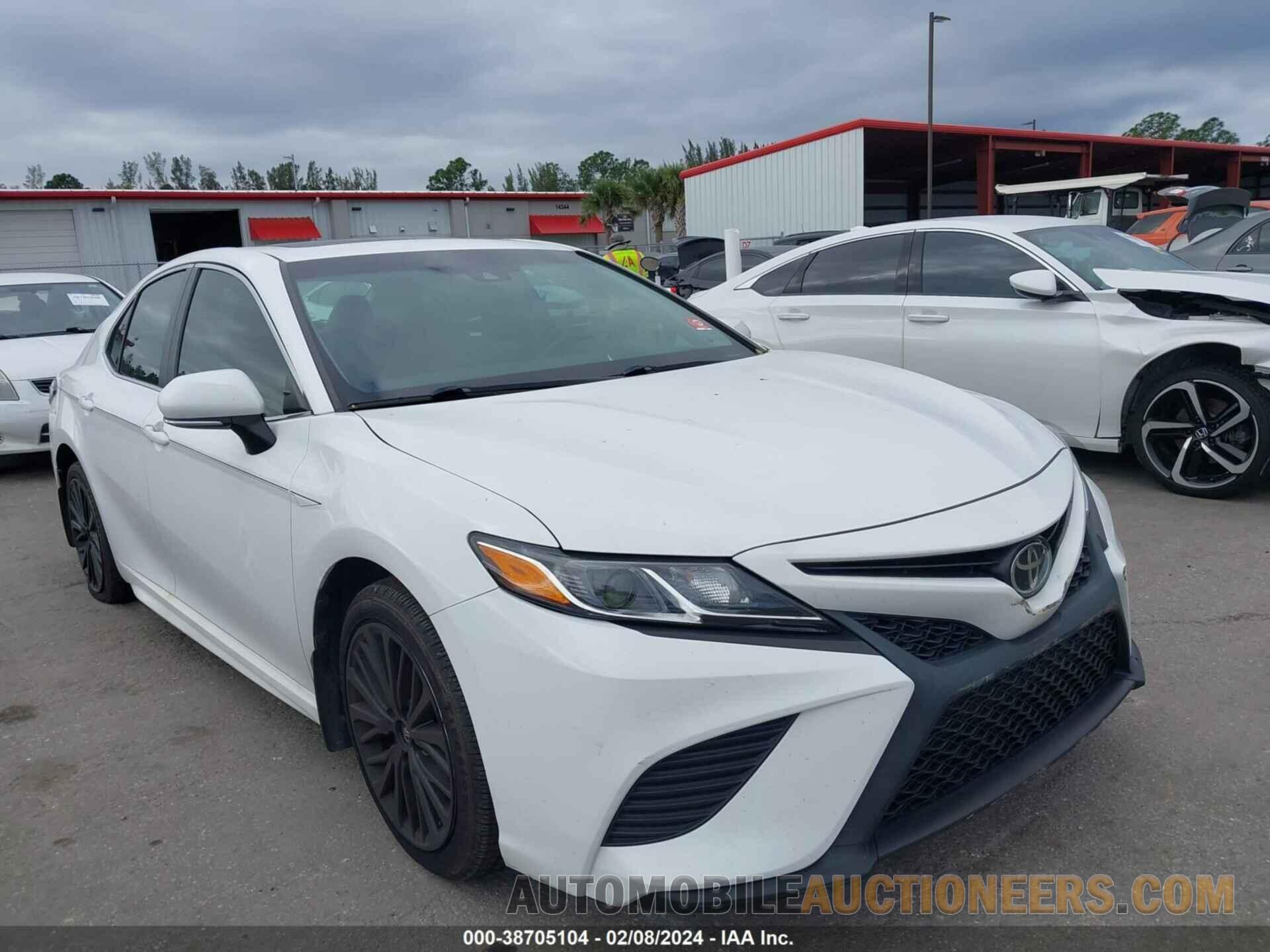 4T1B11HK7JU016896 TOYOTA CAMRY 2018