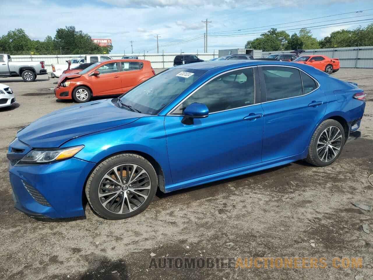 4T1B11HK7JU018437 TOYOTA CAMRY 2018