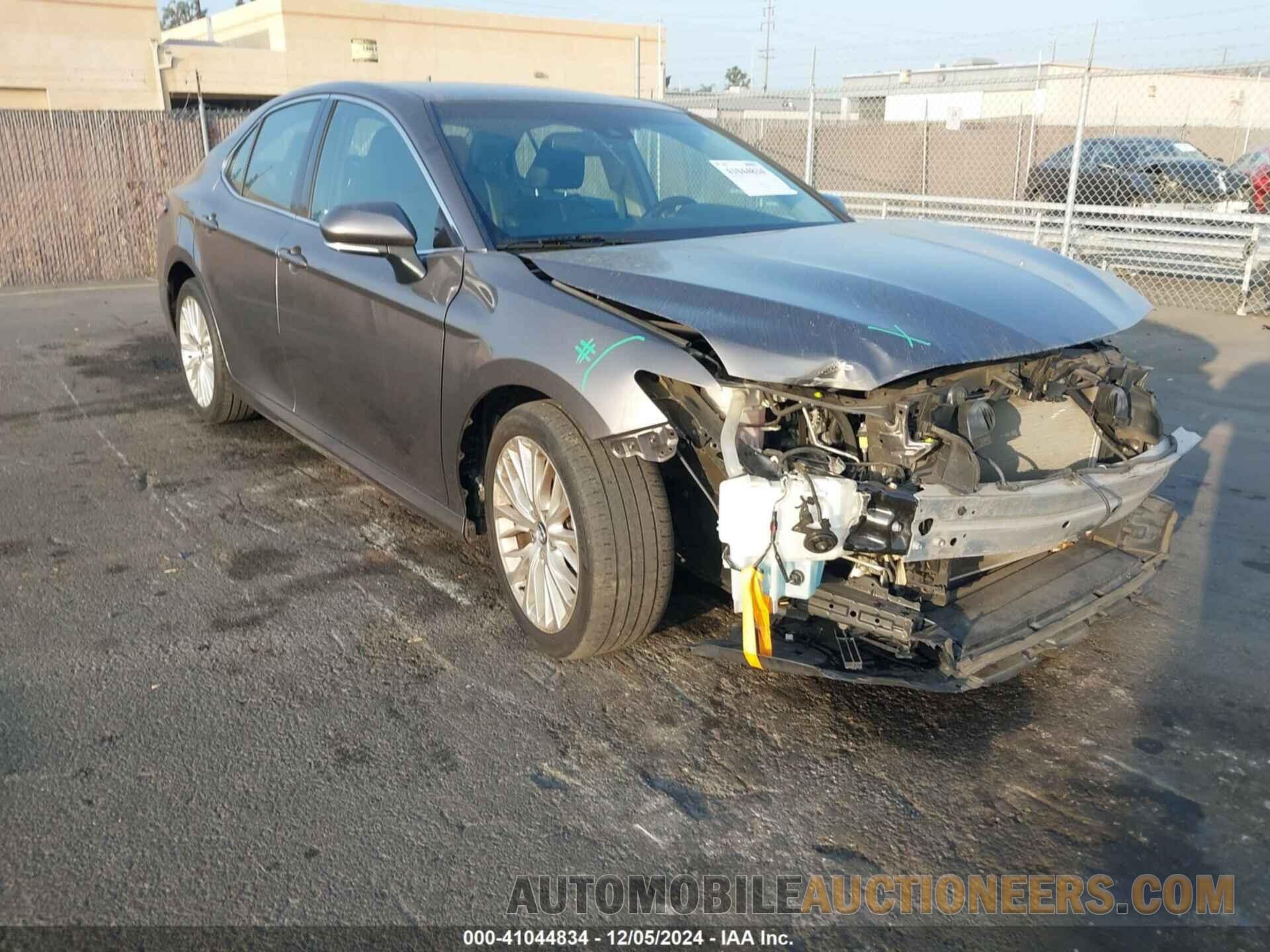 4T1B11HK7JU019054 TOYOTA CAMRY 2018