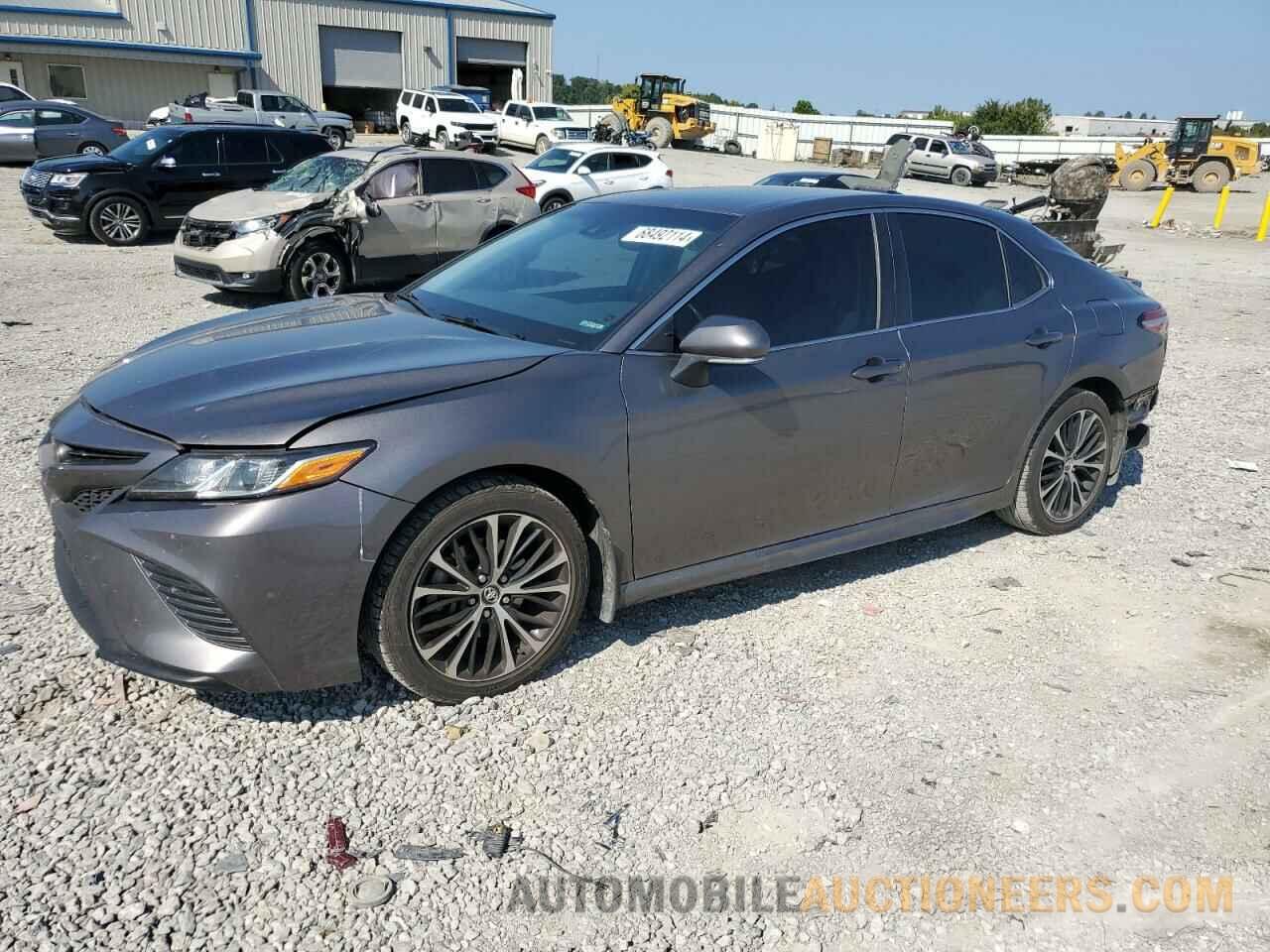 4T1B11HK7JU021158 TOYOTA CAMRY 2018