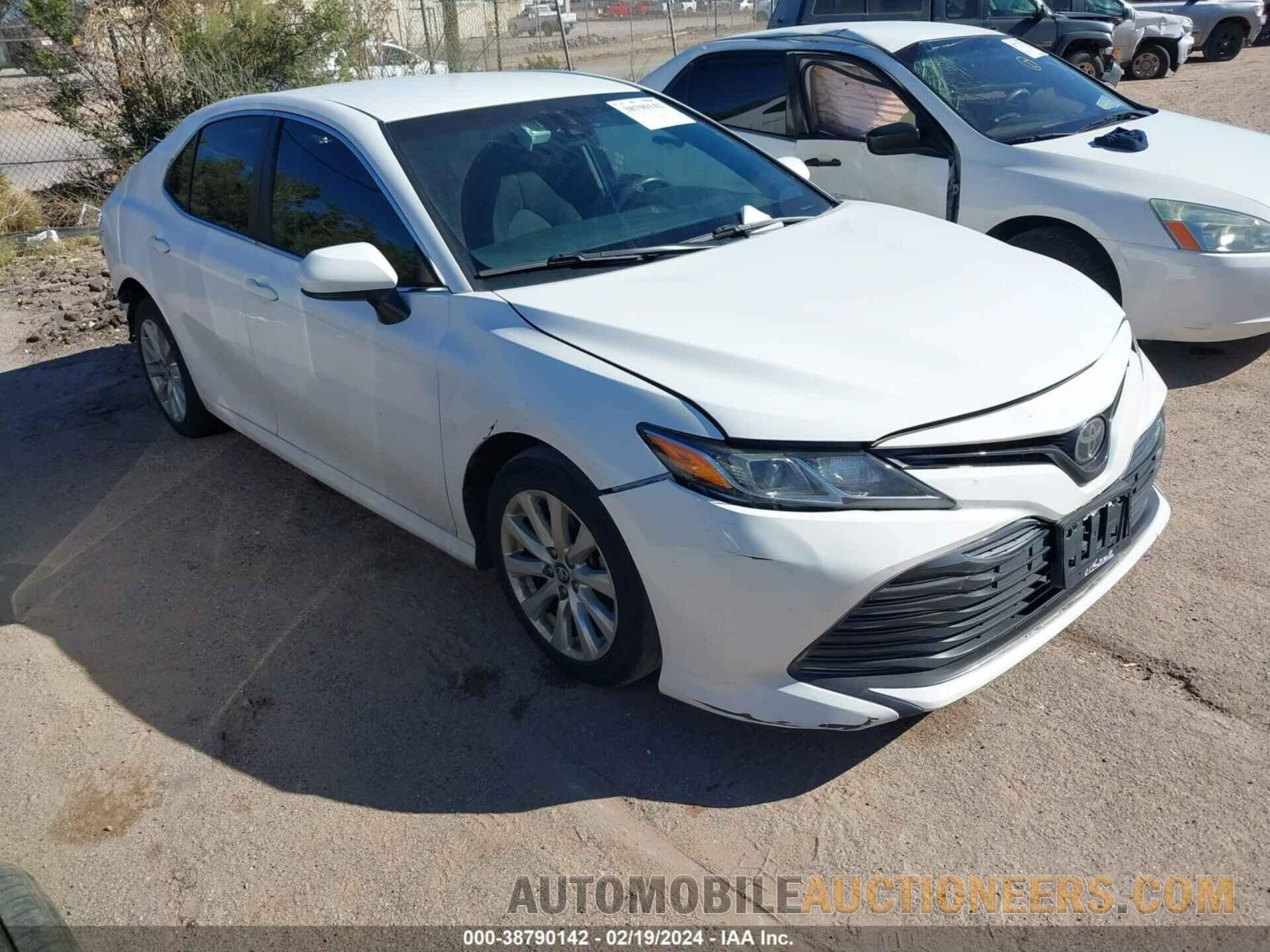 4T1B11HK7JU024173 TOYOTA CAMRY 2018