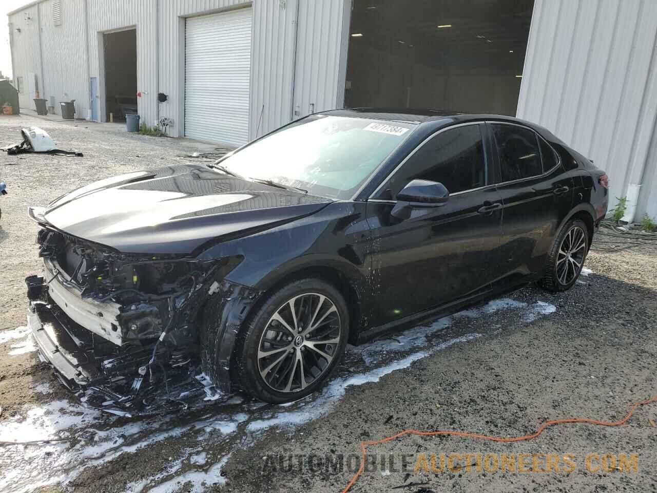 4T1B11HK7JU026148 TOYOTA CAMRY 2018