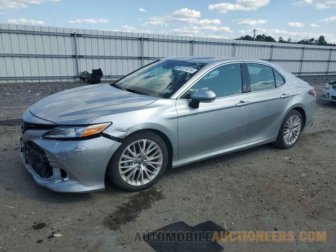 4T1B11HK7JU028059 TOYOTA CAMRY 2018