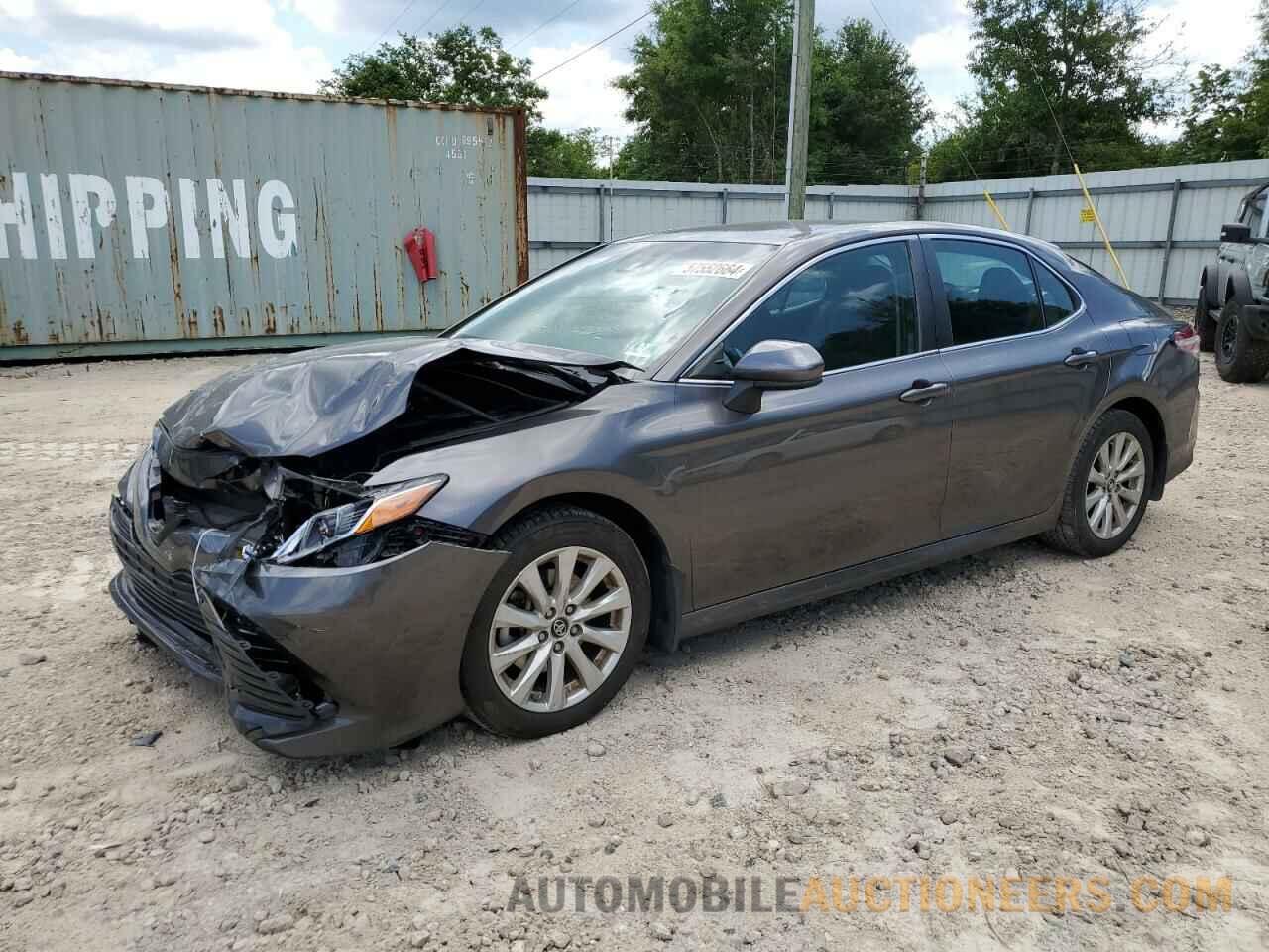 4T1B11HK7JU028658 TOYOTA CAMRY 2018