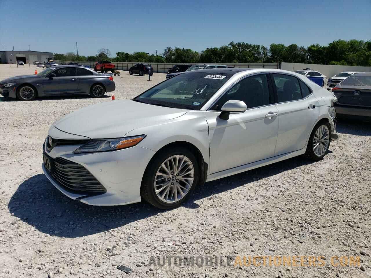 4T1B11HK7JU031334 TOYOTA CAMRY 2018