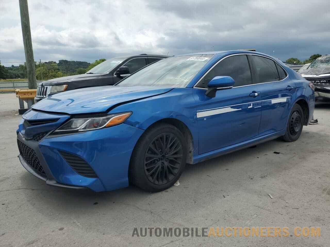 4T1B11HK7JU037179 TOYOTA CAMRY 2018