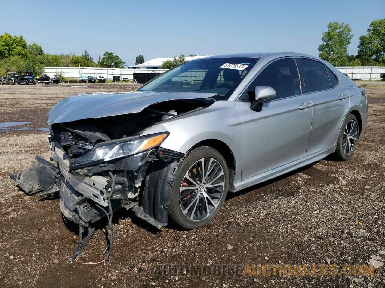 4T1B11HK7JU039370 TOYOTA CAMRY 2018