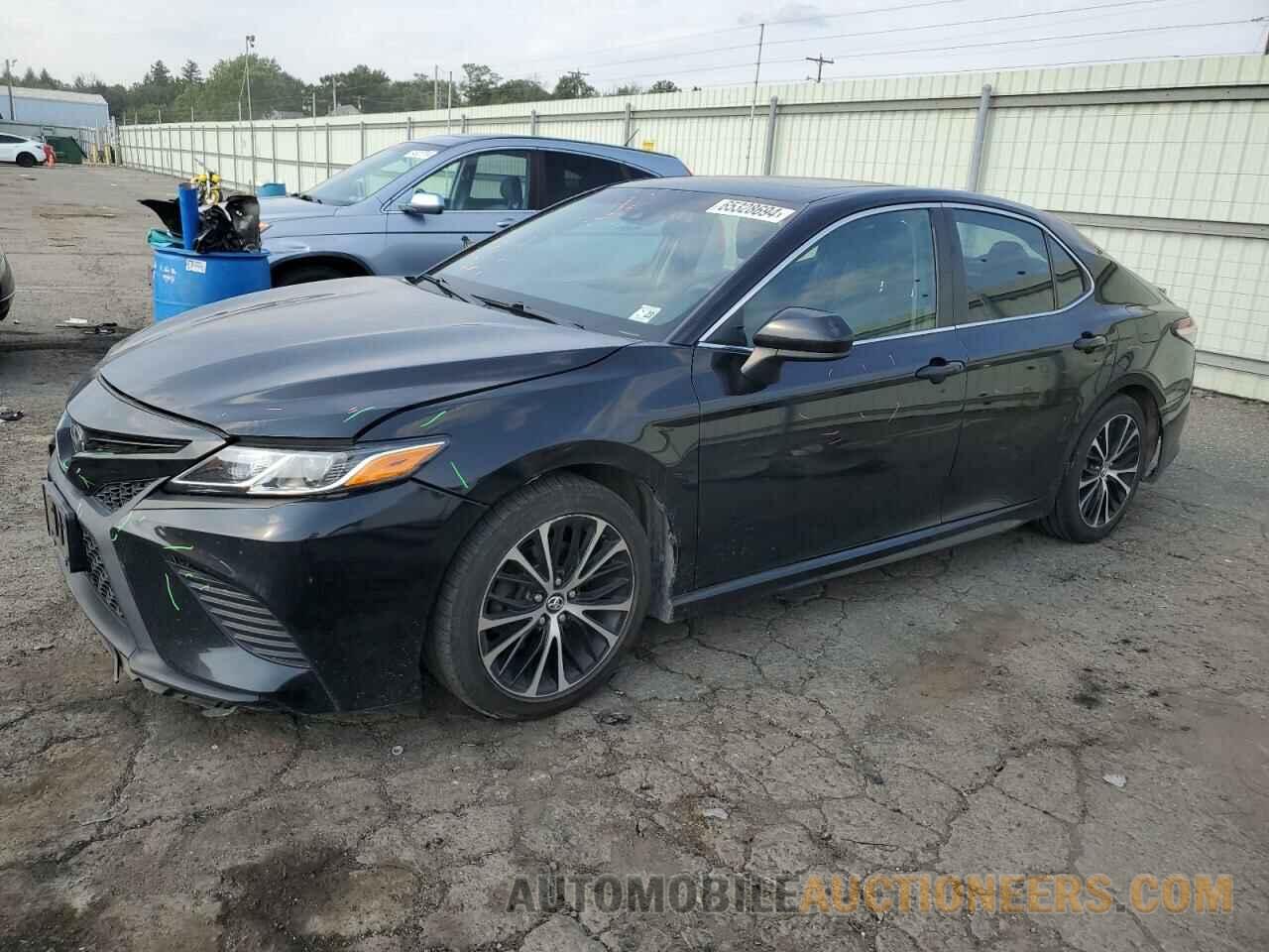 4T1B11HK7JU042673 TOYOTA CAMRY 2018