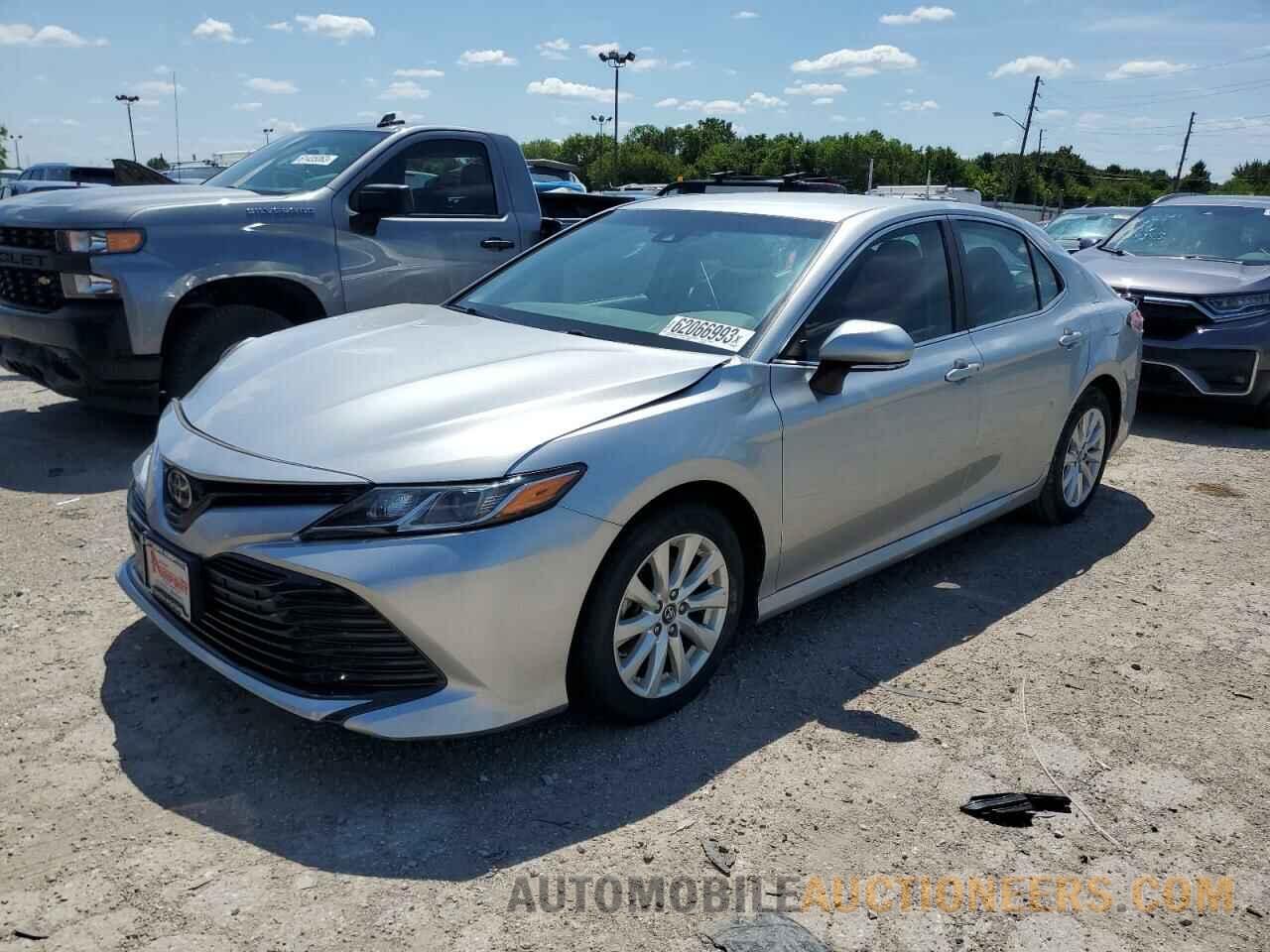 4T1B11HK7JU046447 TOYOTA CAMRY 2018