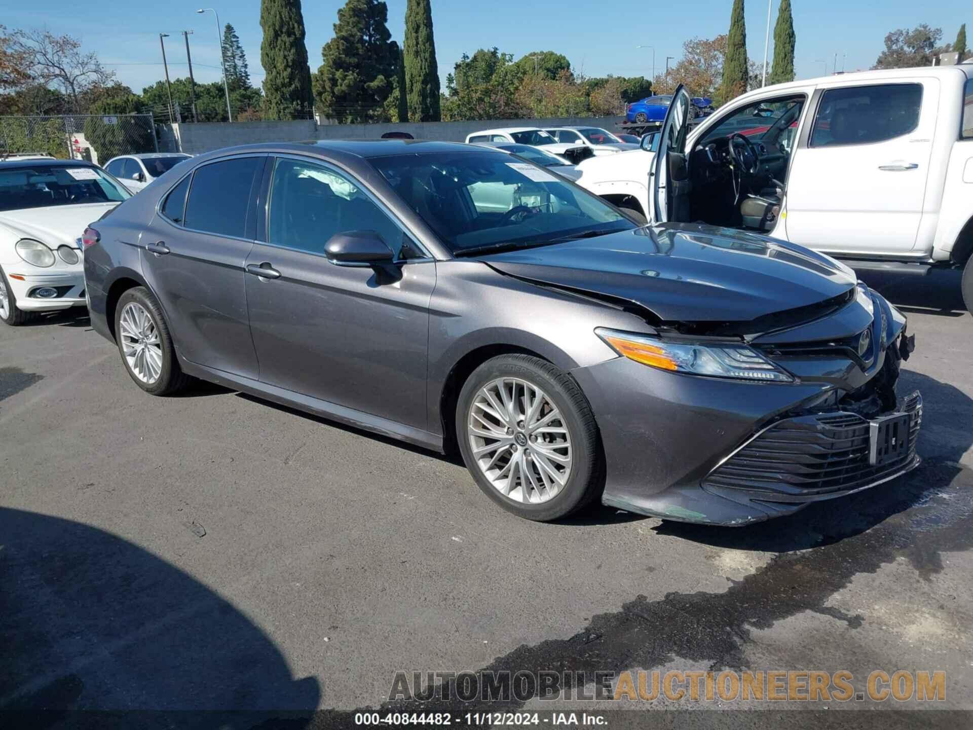 4T1B11HK7JU047050 TOYOTA CAMRY 2018