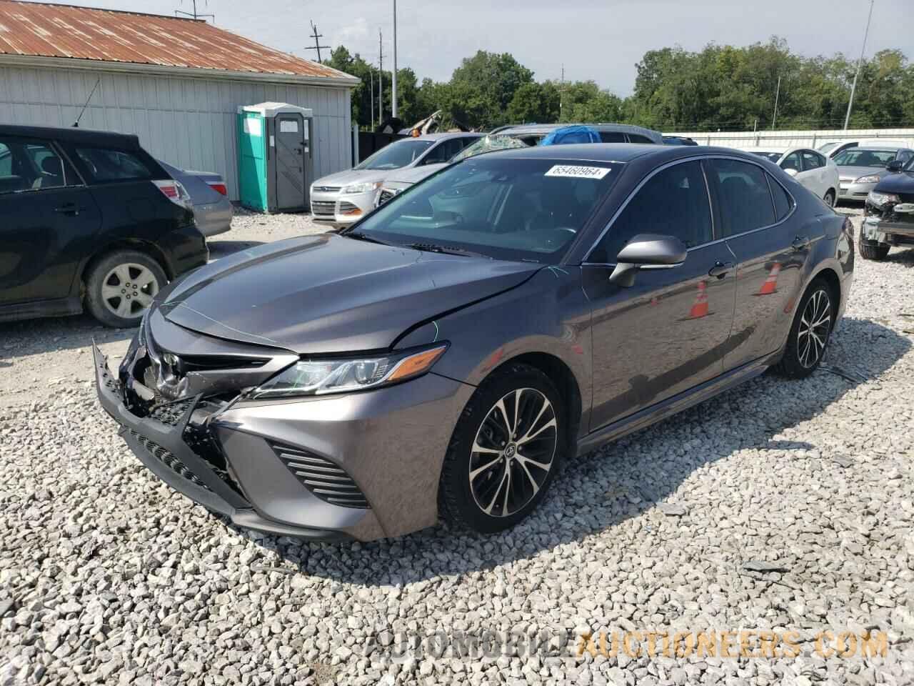 4T1B11HK7JU048649 TOYOTA CAMRY 2018