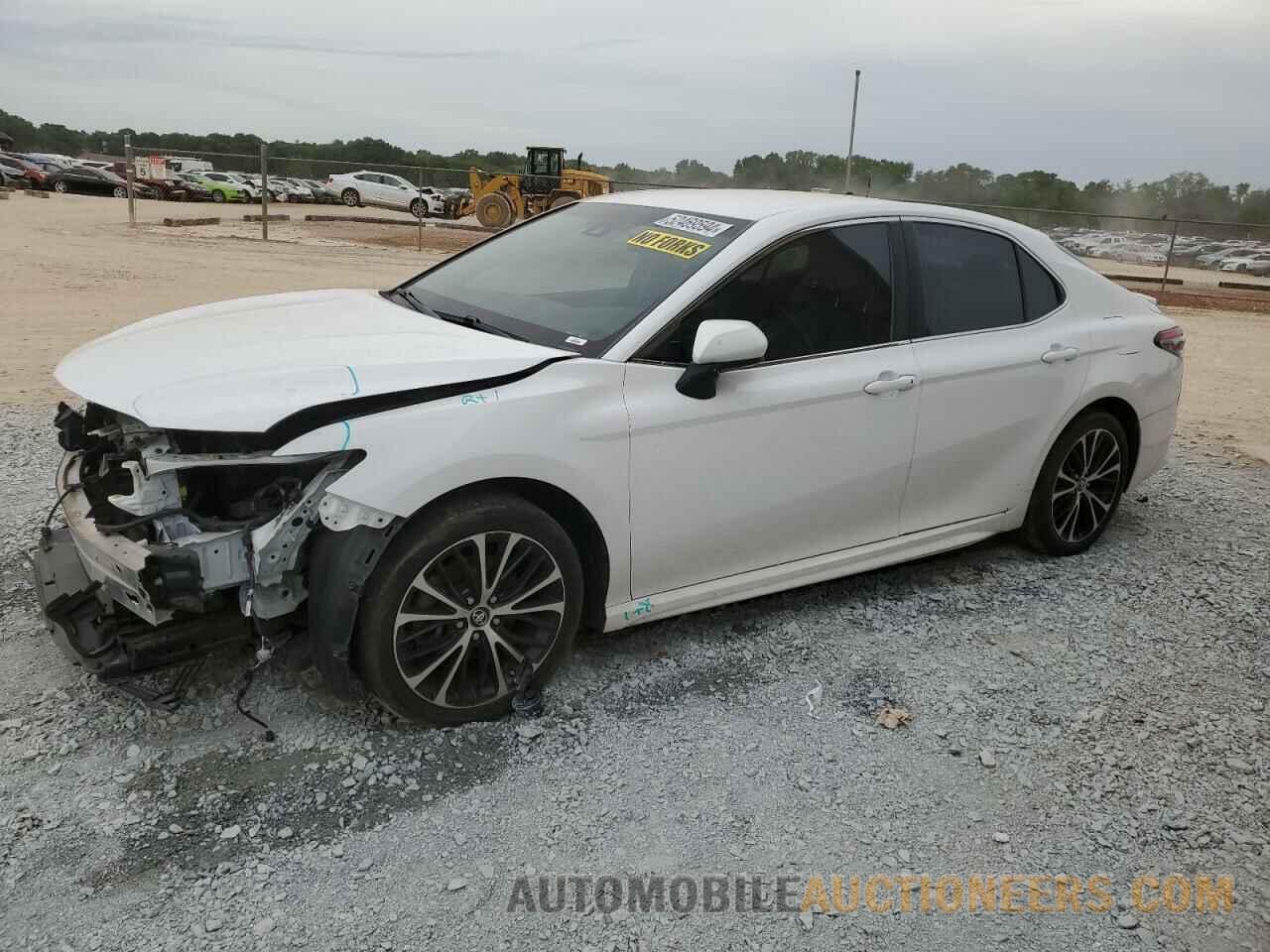 4T1B11HK7JU050062 TOYOTA CAMRY 2018