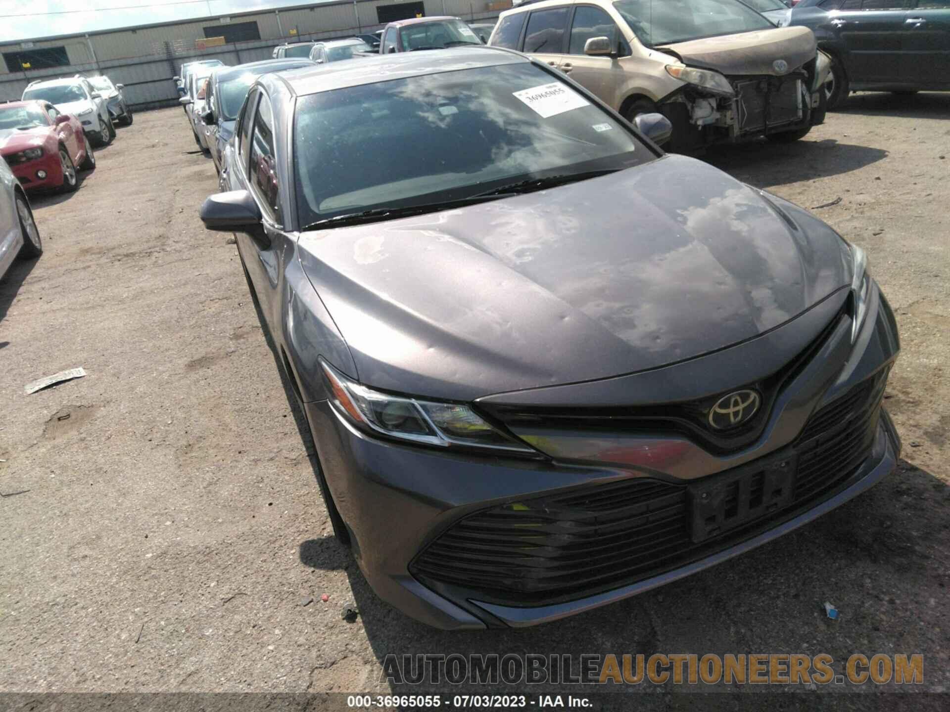 4T1B11HK7JU051583 TOYOTA CAMRY 2018