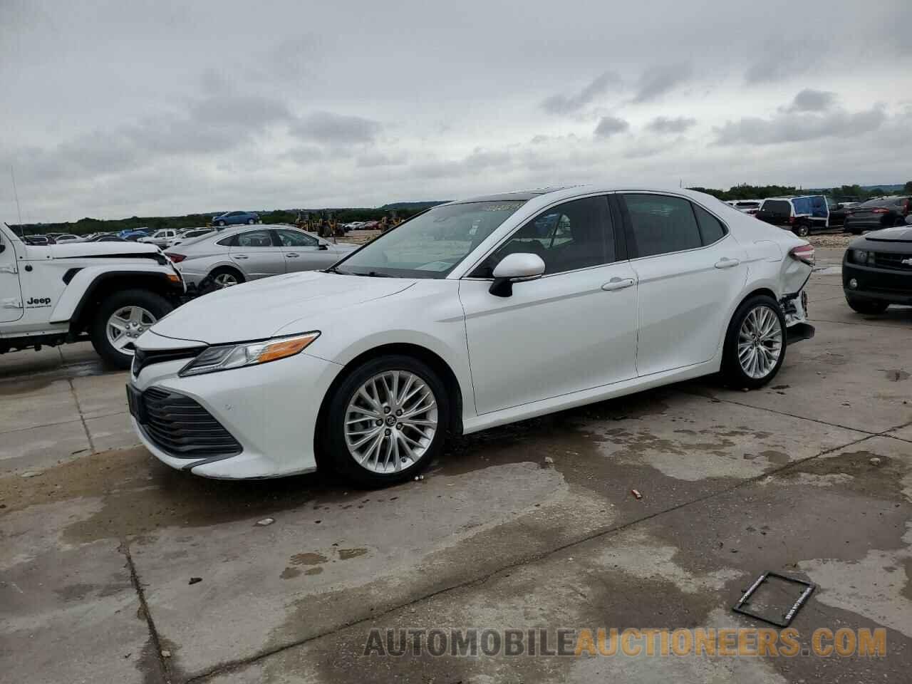 4T1B11HK7JU054290 TOYOTA CAMRY 2018