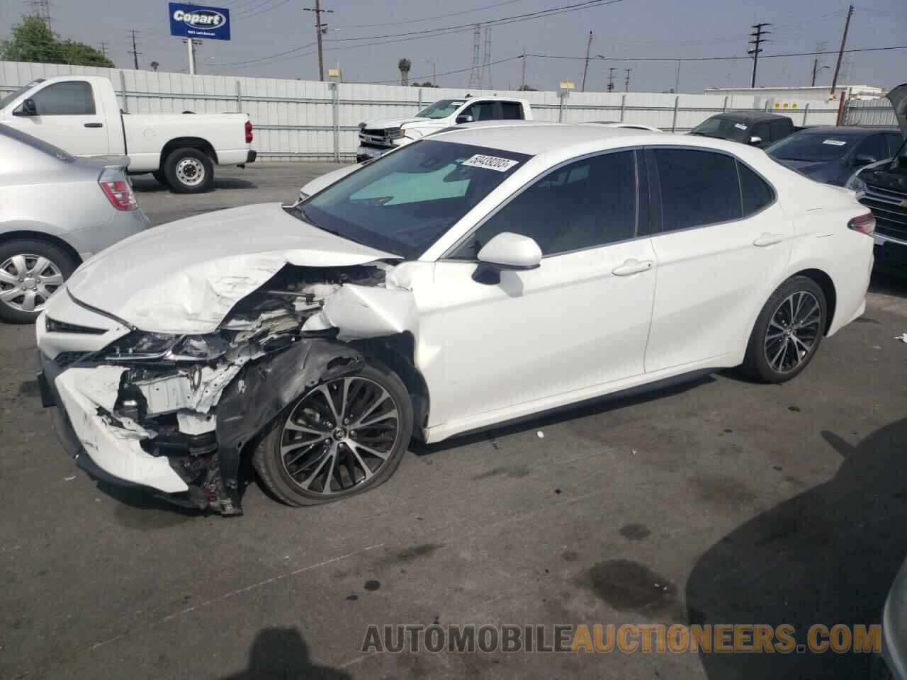 4T1B11HK7JU056010 TOYOTA CAMRY 2018