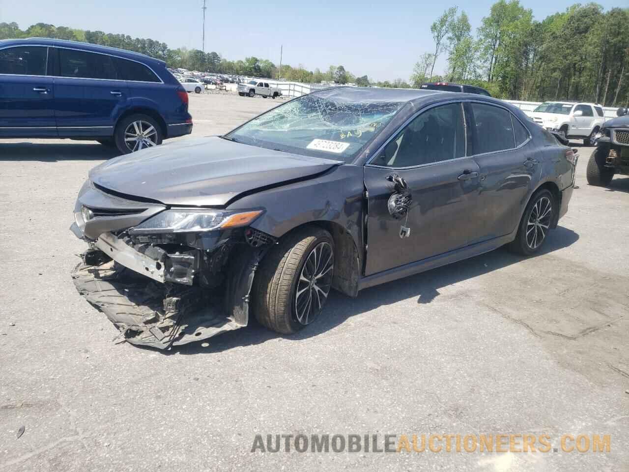 4T1B11HK7JU057366 TOYOTA CAMRY 2018