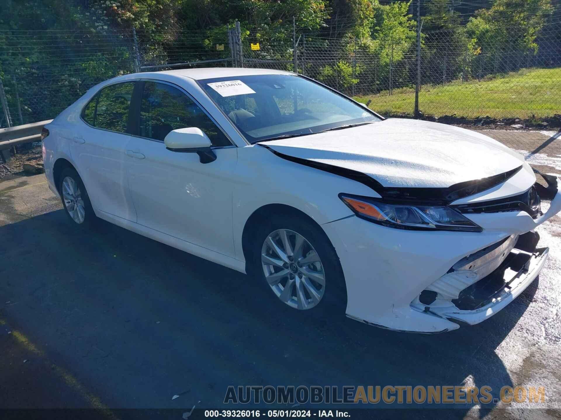 4T1B11HK7JU059943 TOYOTA CAMRY 2018