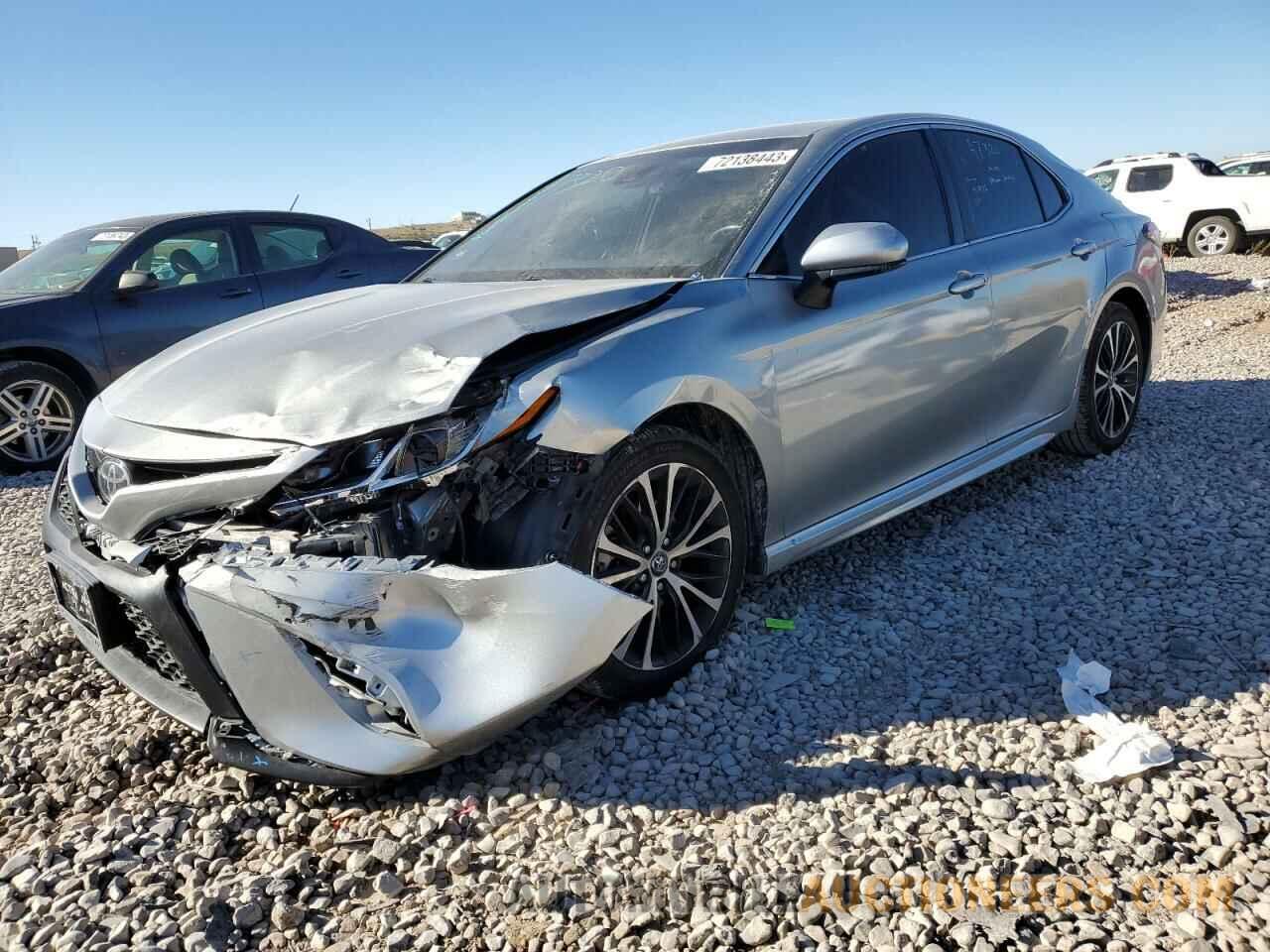 4T1B11HK7JU062678 TOYOTA CAMRY 2018