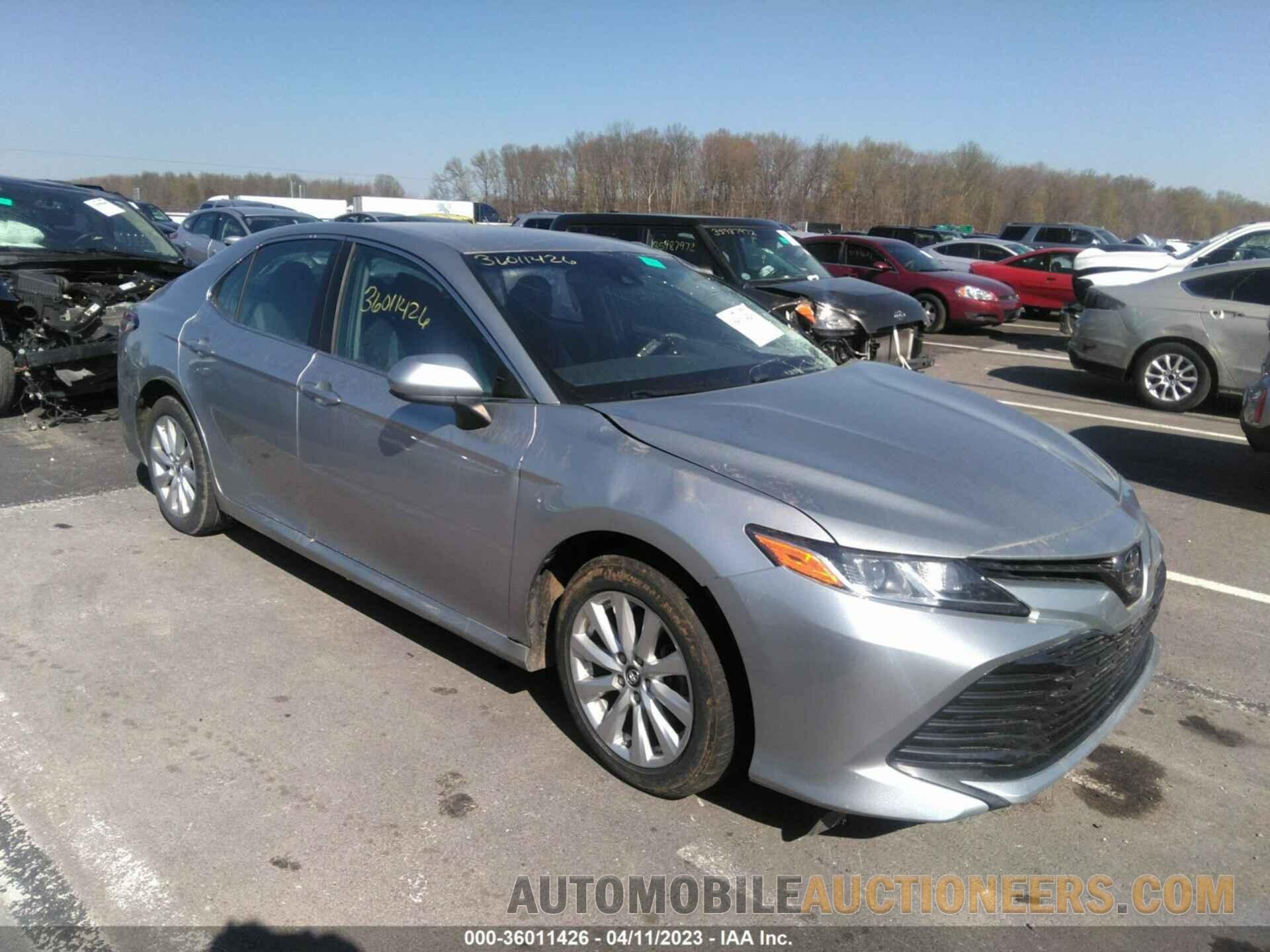 4T1B11HK7JU068772 TOYOTA CAMRY 2018