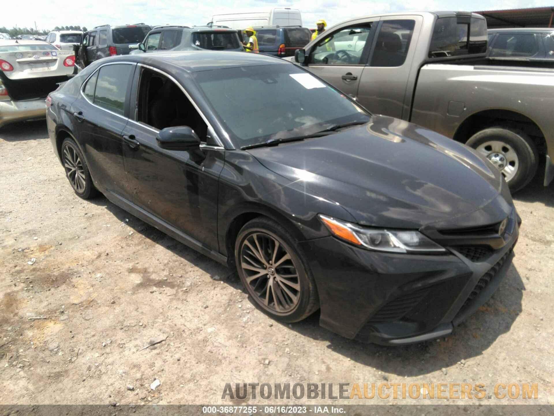 4T1B11HK7JU072577 TOYOTA CAMRY 2018