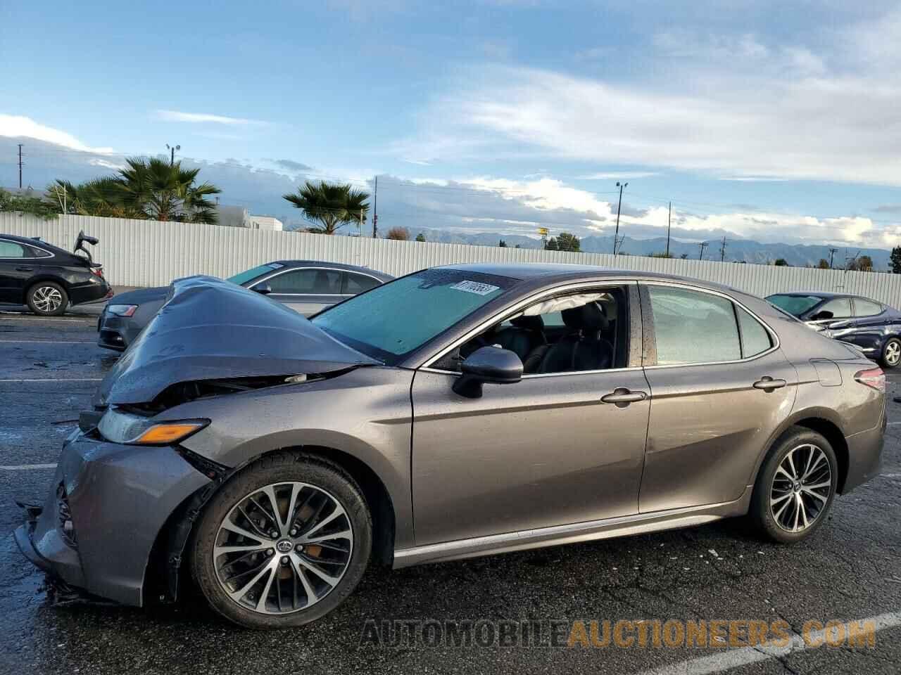 4T1B11HK7JU072966 TOYOTA CAMRY 2018