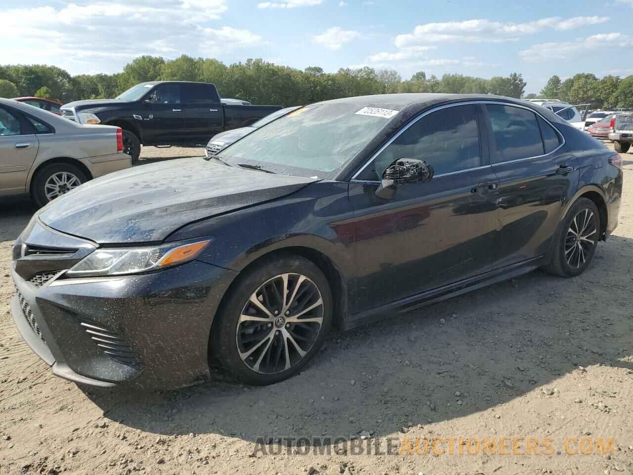 4T1B11HK7JU075494 TOYOTA CAMRY 2018