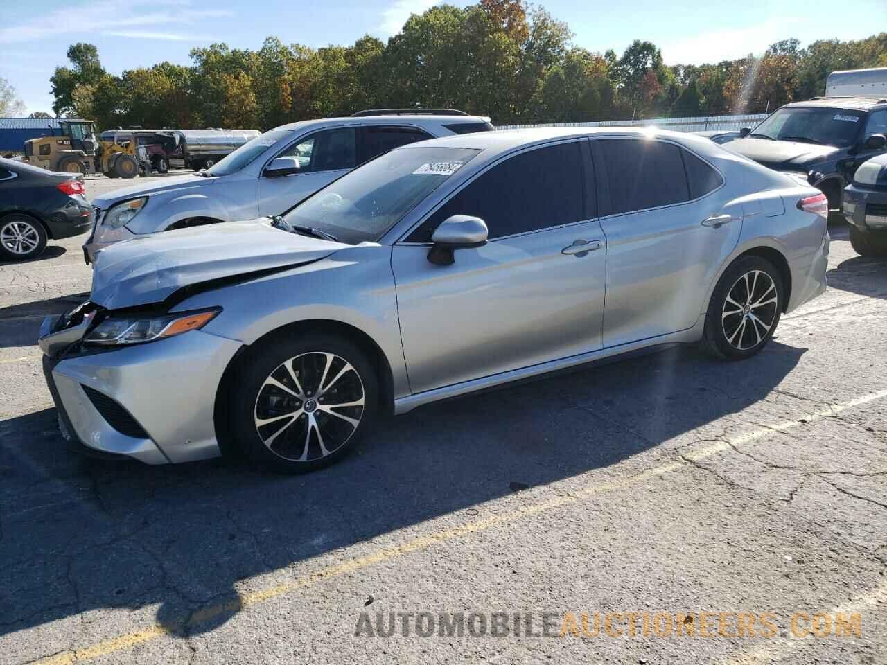 4T1B11HK7JU077441 TOYOTA CAMRY 2018