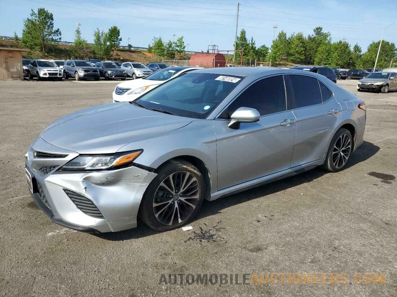 4T1B11HK7JU081358 TOYOTA CAMRY 2018