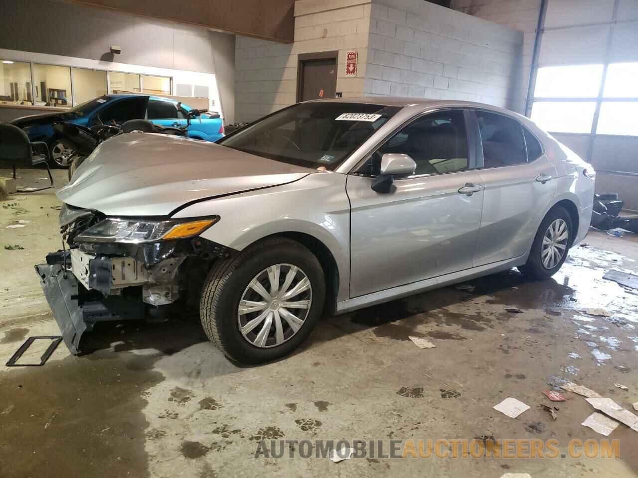 4T1B11HK7JU086091 TOYOTA CAMRY 2018