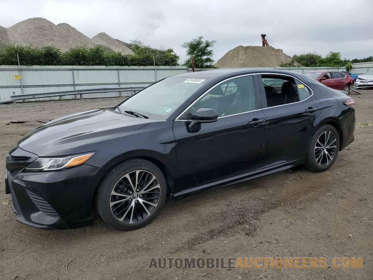 4T1B11HK7JU087838 TOYOTA CAMRY 2018