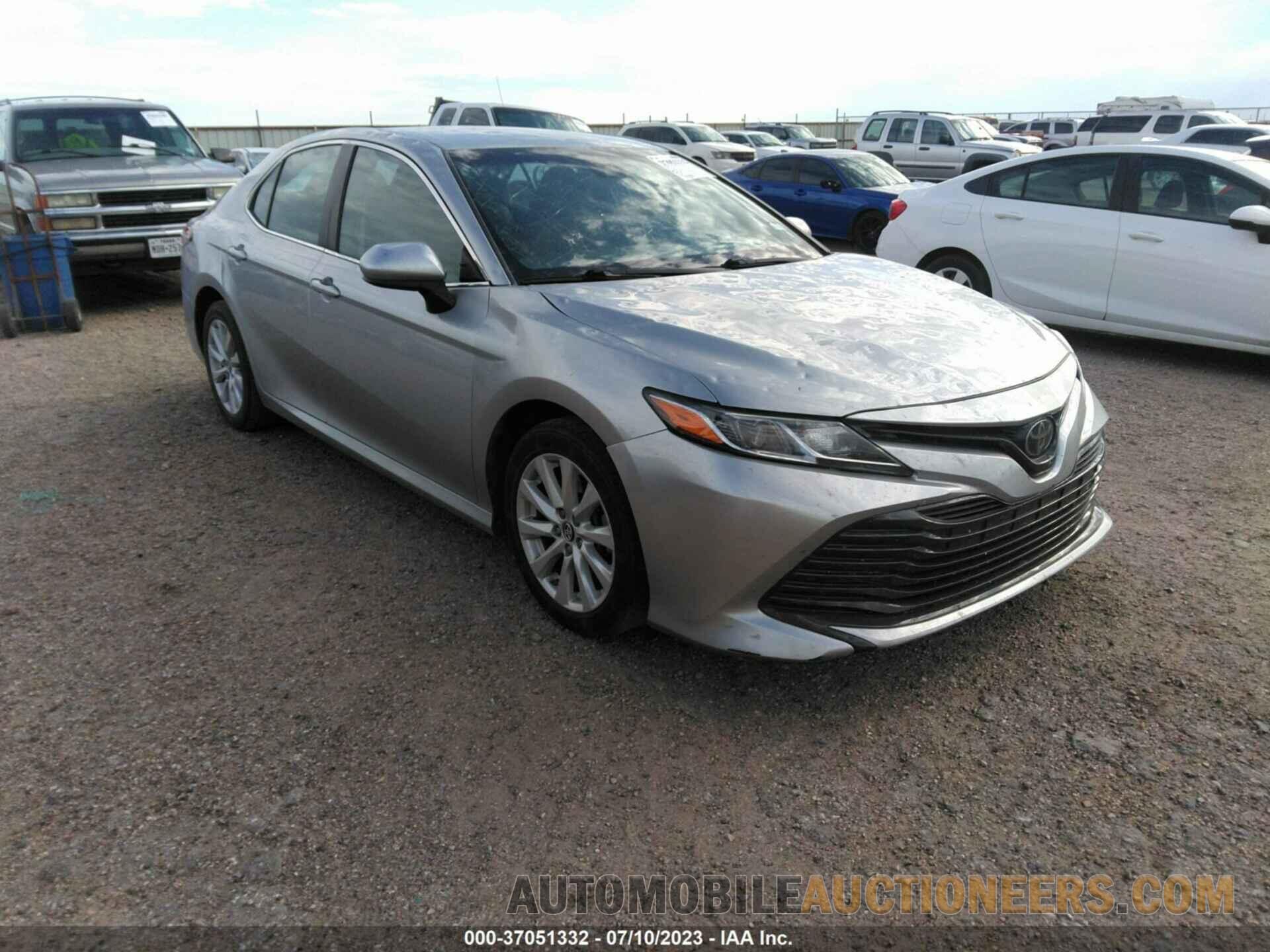 4T1B11HK7JU092621 TOYOTA CAMRY 2018