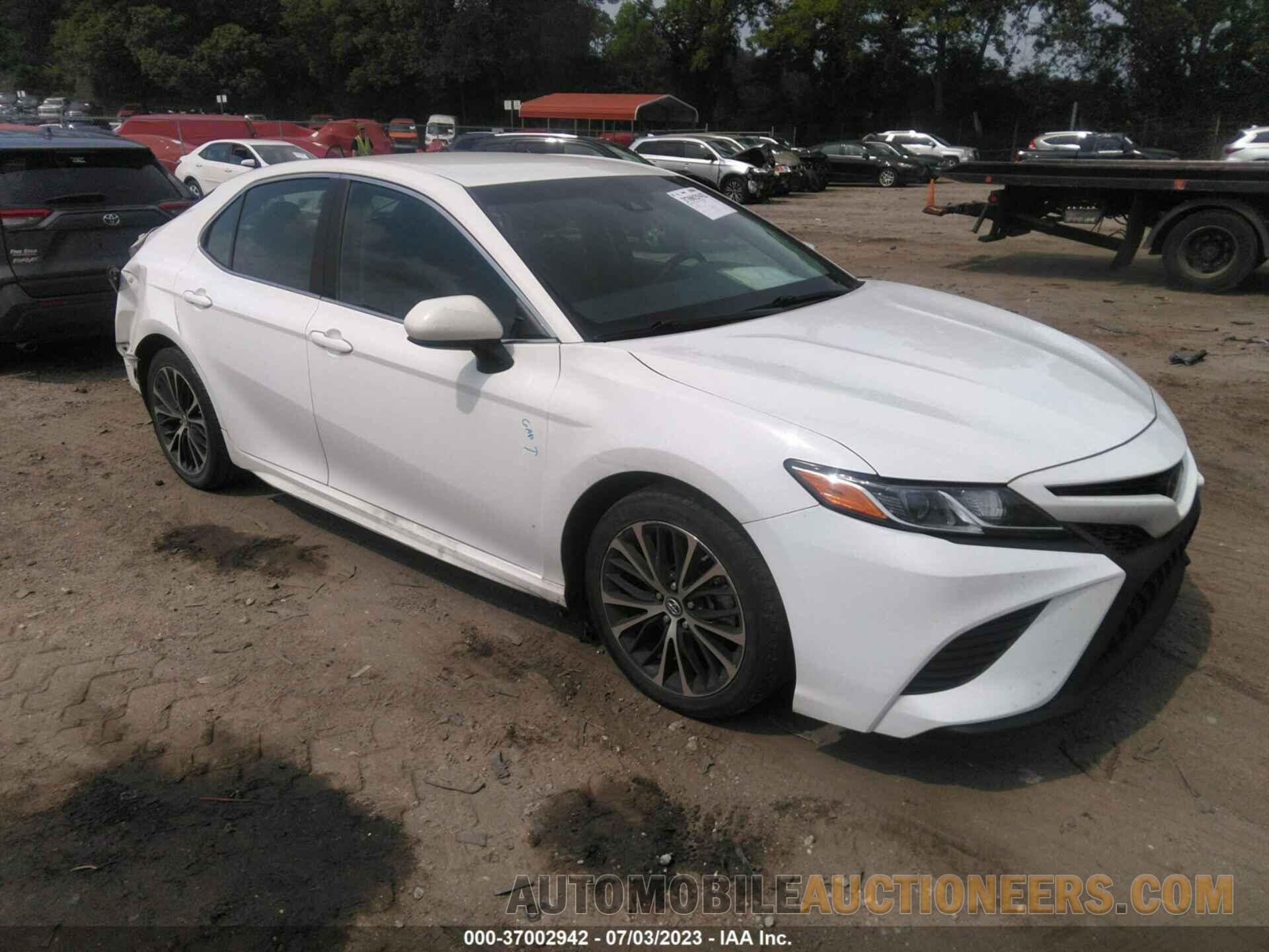 4T1B11HK7JU095731 TOYOTA CAMRY 2018