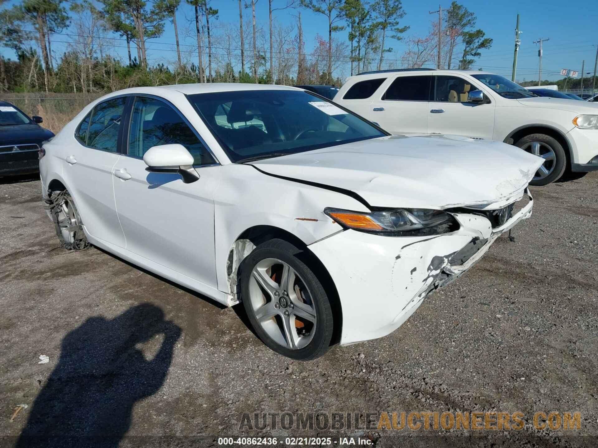 4T1B11HK7JU100569 TOYOTA CAMRY 2018