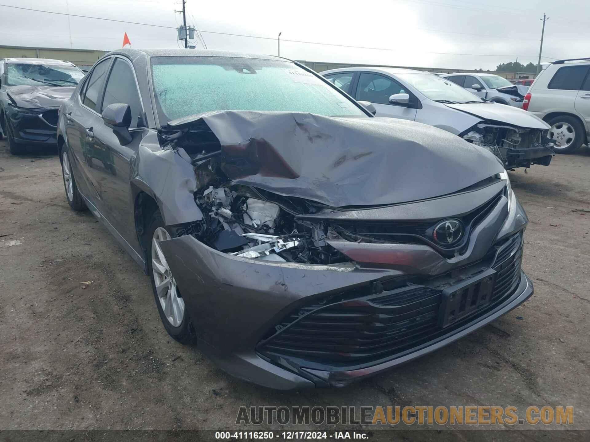 4T1B11HK7JU109465 TOYOTA CAMRY 2018