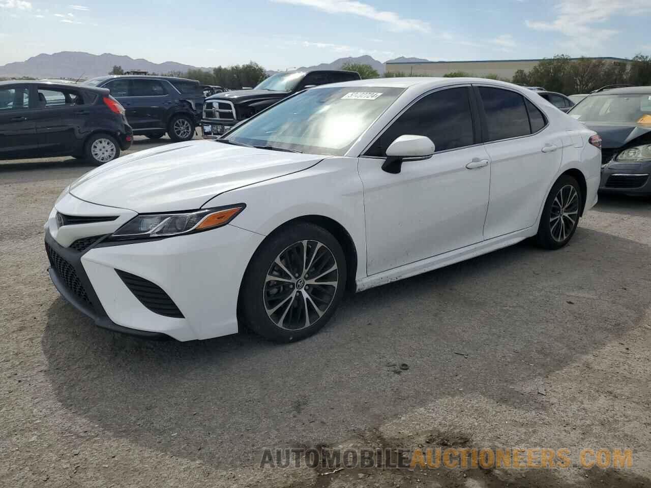 4T1B11HK7JU112186 TOYOTA CAMRY 2018