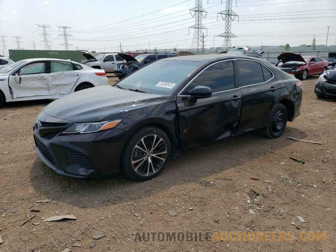 4T1B11HK7JU114617 TOYOTA CAMRY 2018